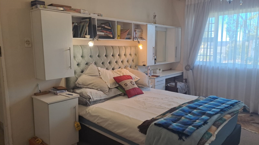 4 Bedroom Property for Sale in Beacon Bay Eastern Cape